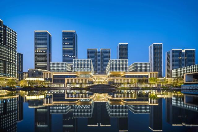 海外资本仍在“抄底”中国楼市2024房地产机会真的来了吗？