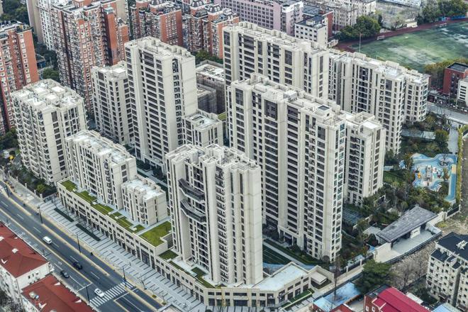 2024年房地产市场走势明朗！专家观点：立刻卖房你可能会亏大了