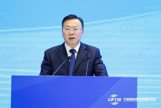 Pg电子网站：2024服贸会第二届中国商业地产运营管理论坛召开(图2)