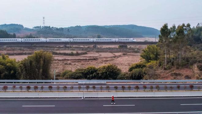 广西交投地产2024贺州马拉松圆满闭幕(图8)