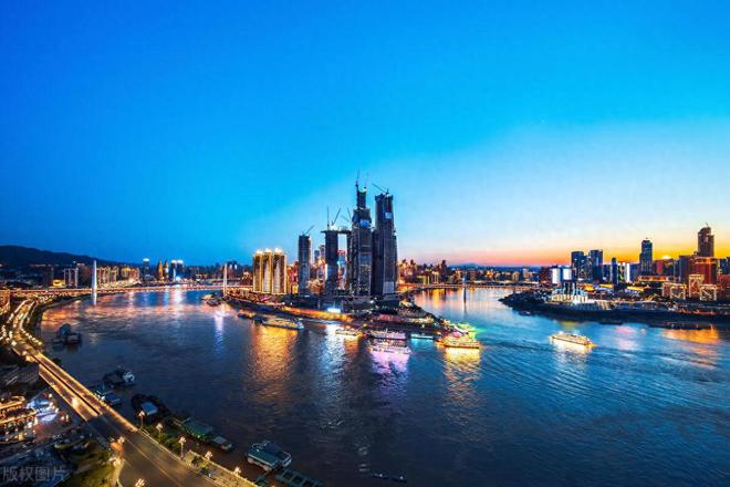 重庆楼市全军覆没重庆楼市江北嘴房价从19000元跌至18000元