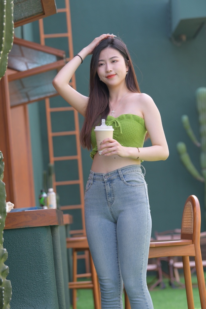 Pg电子平台：适合夫妻二人晚上做什么项目(图1)