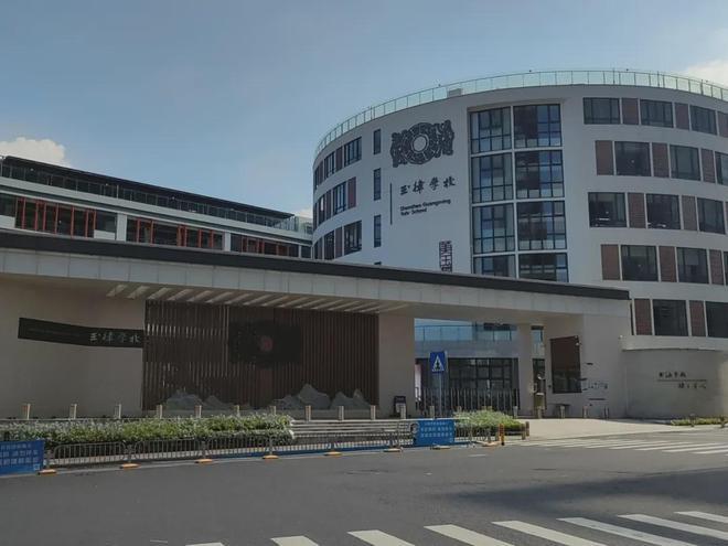 Pg电子平台：深圳单价2字头起光明【星辉兰玉庭】准现房光明买房必看!(图12)