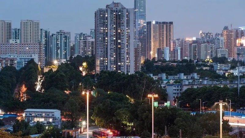 2024年房地产市场的未来走向：购房需求下降、环保科技成关键