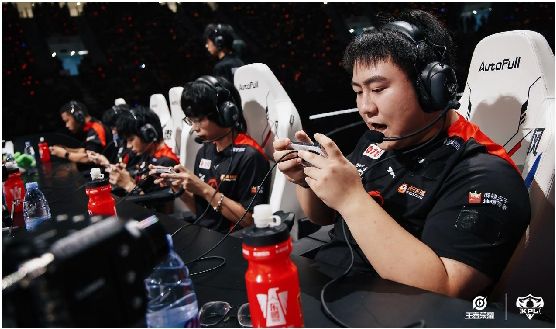 乘风破浪千亿级功能饮料赛道东鹏饮料是如何做到的？(图3)