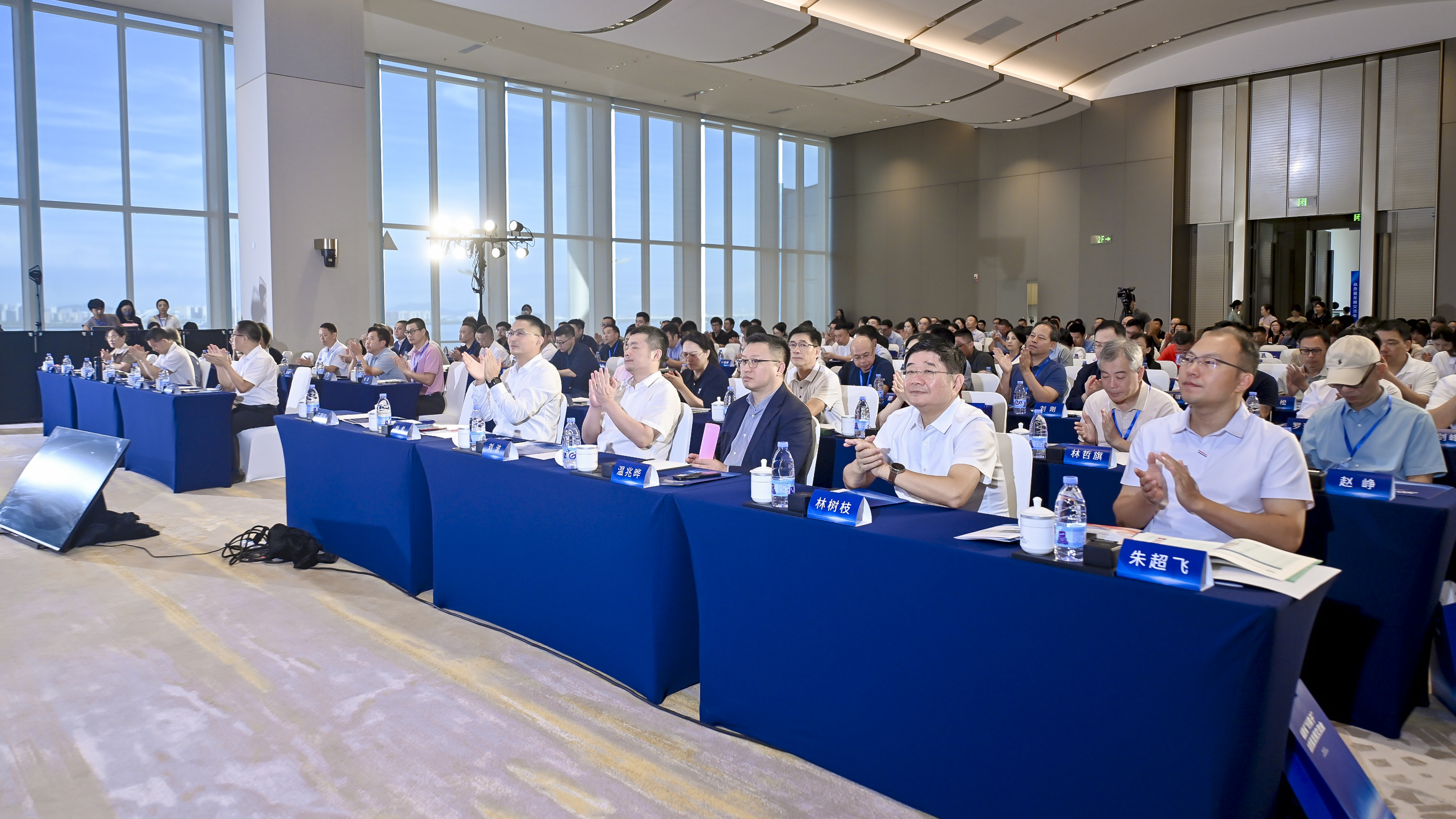 Pg电子：当好房子长出生活的温度：国贸地产的共生答卷(图2)