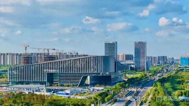 Pg电子：聚焦华润中环置地中心望云售楼处发布：品质铸就传奇(图6)