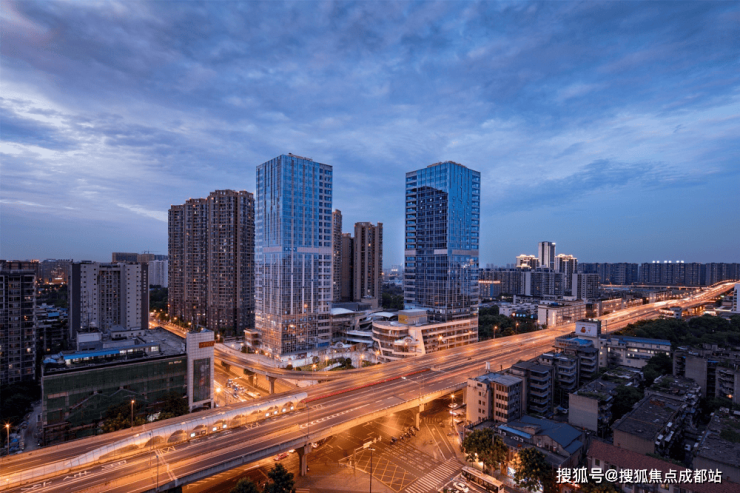 成都【金周路TOD国宾九玺】10月最新成交价、在售户型参考、优惠活动等楼盘动态信息全掌握!附售楼处电话还可咨询(图2)