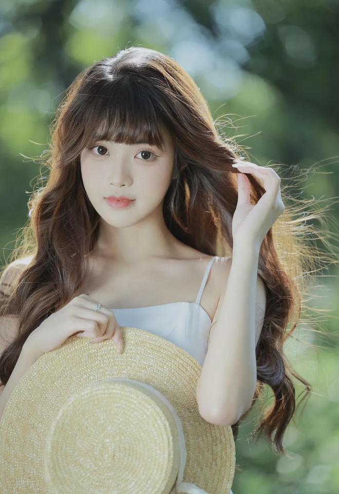 白色乳息樱花未增删带(图1)