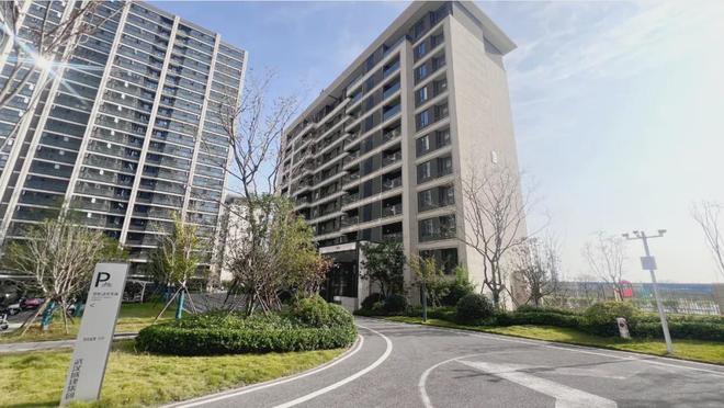 Pg电子：高校纷纷出手买房！(图3)