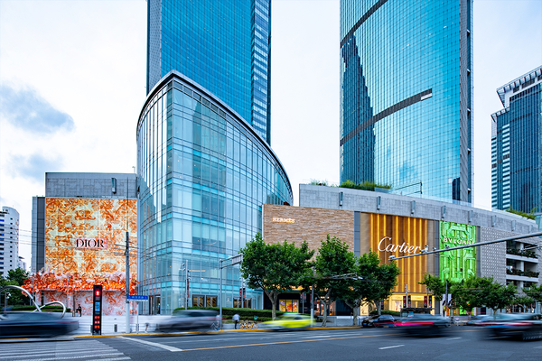 南京西路高奢风云：LV“巨轮”刚靠岸恒隆联手九百22亿爆改梅龙镇广场(图2)