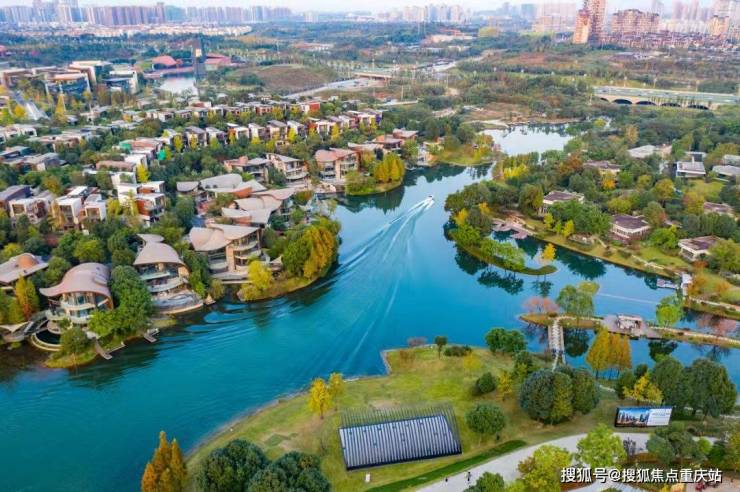 Pg电子网站：成都楼市神盘麓湖生态城值不值得买优缺点深度解析购房指南与避坑攻略