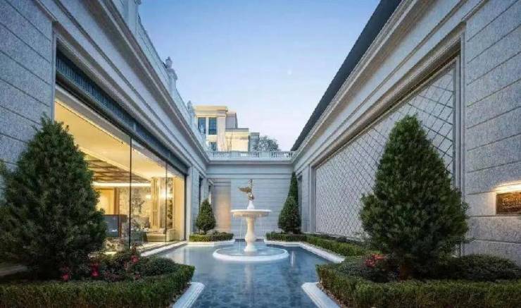 Pg电子网站：绿城玫瑰园II期售楼处电话_绿城玫瑰园II期营销中心24小时热线苏州园区金鸡湖来电预约看房_2024楼盘测评+最新房价(图4)